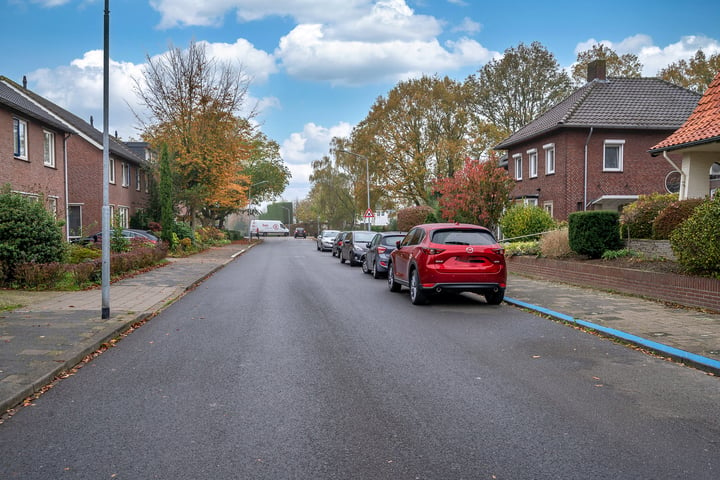 Bekijk foto 40 van Dokter Blumenkampstraat 14