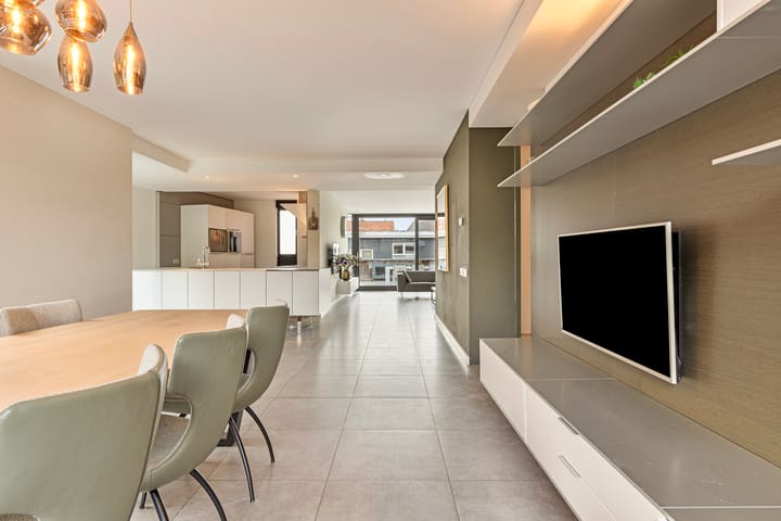 Foto 11 van Oostwal 93