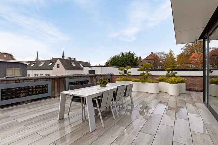 Foto 19 van Oostwal 93