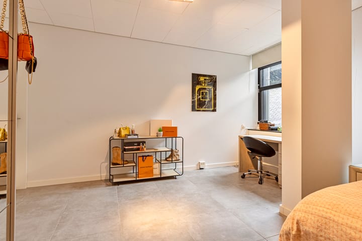 Foto 32 van Oostwal 93