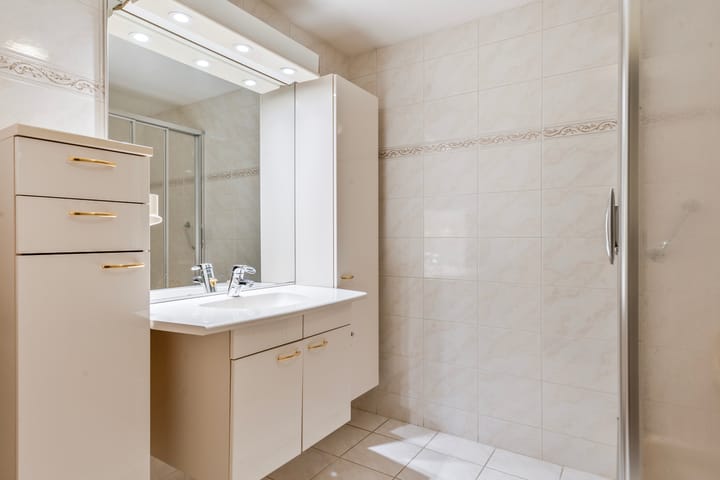 Foto 14 van Galerij 64