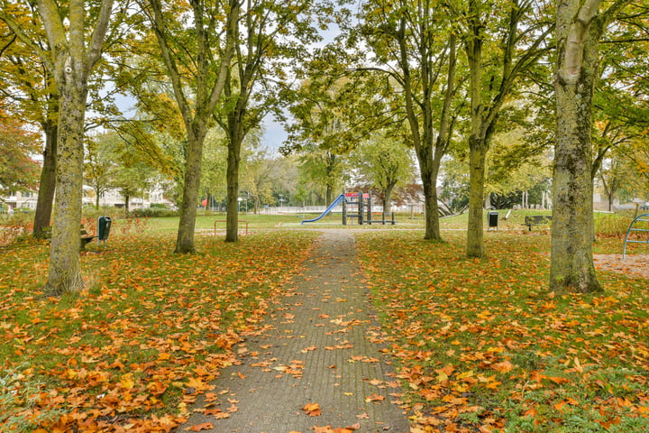 Bekijk foto 17 van Gershwinstraat 34