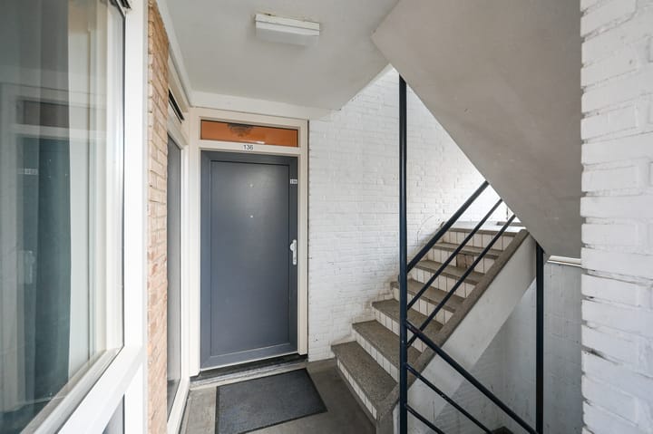 Photo 8 of Goudestein 136