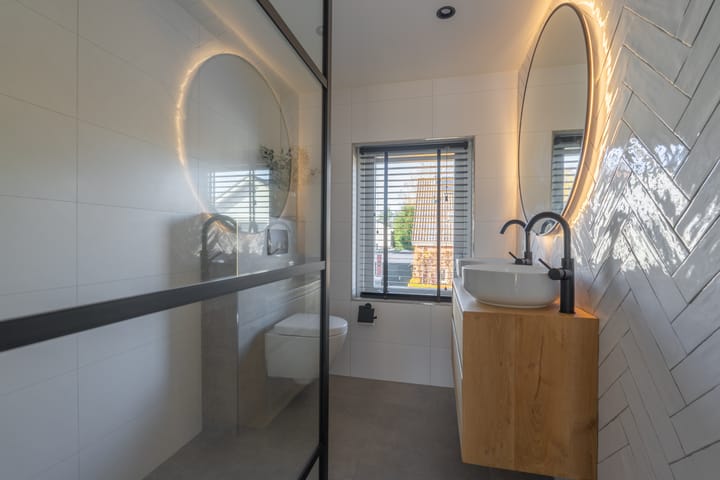 Photo 30 of Dr. Schaepmanstraat 78