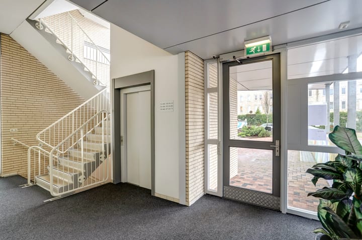 Foto 4 van Dotterbloem 31