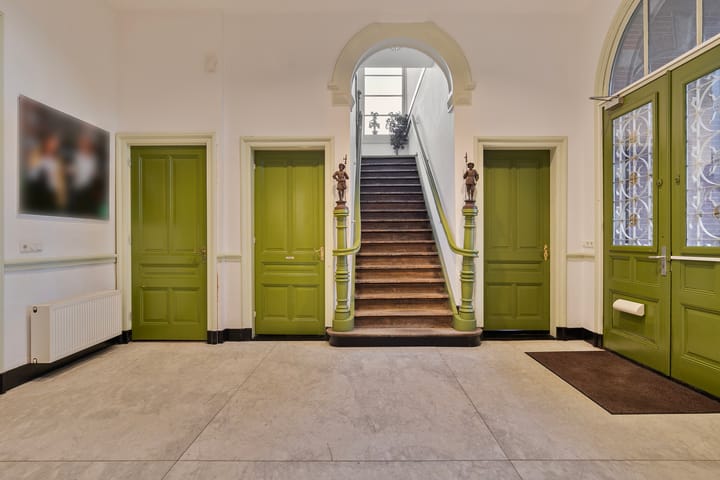 Photo 7 of Burgerhoutsestraat 12