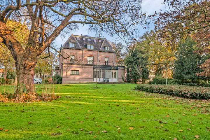 Photo 27 of Burgerhoutsestraat 12