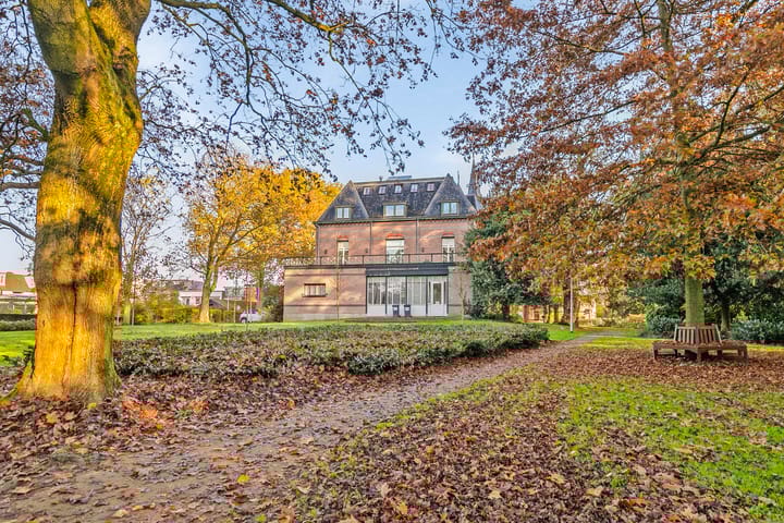 Photo 28 of Burgerhoutsestraat 12