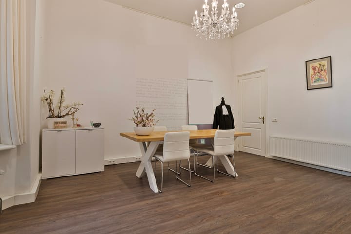 Photo 17 of Burgerhoutsestraat 12