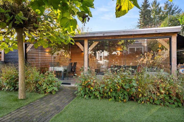 Foto 30 van Margrietlaan 61