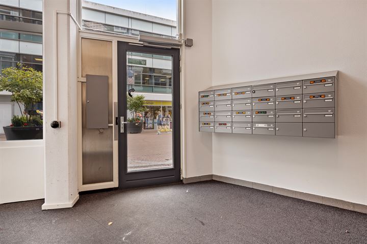 Bekijk foto 40 van Uitstraat 51