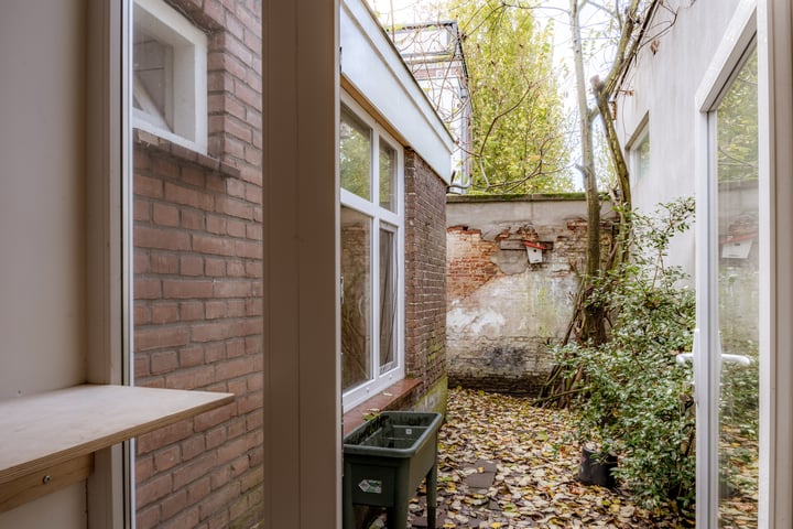 View photo 23 of Lange Lauwerstraat 34