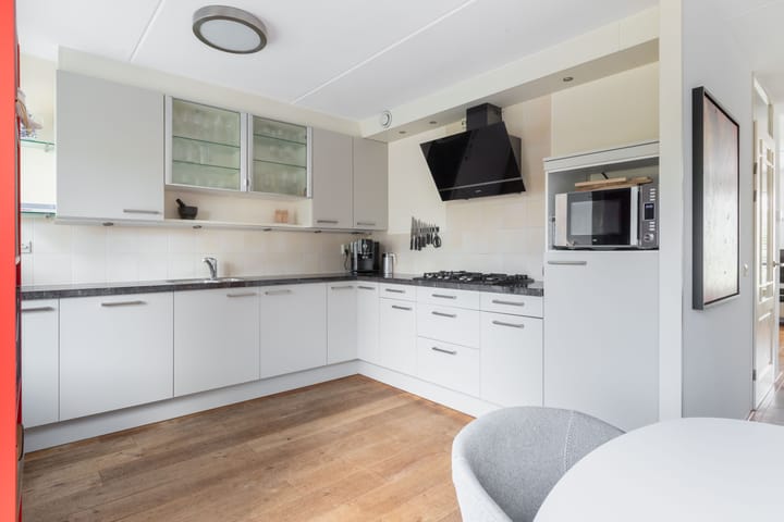 Foto 12 van Kleis 68