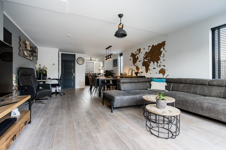 Foto 15 van A.B. van Lieshoutlaan 49