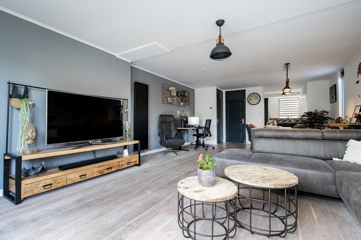 Foto 16 van A.B. van Lieshoutlaan 49