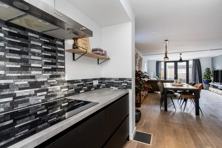 Foto 21 van A.B. van Lieshoutlaan 49