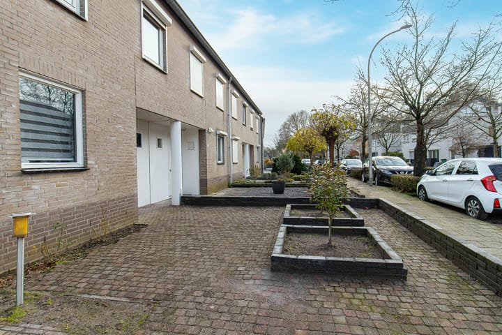 Foto 60 van A.B. van Lieshoutlaan 49