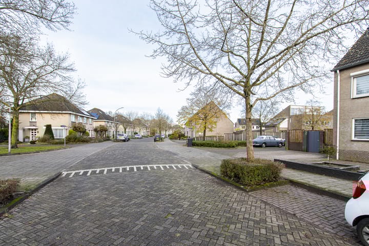 Foto 66 van A.B. van Lieshoutlaan 49