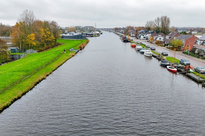 Bekijk foto 43 van Lisserdijk 328