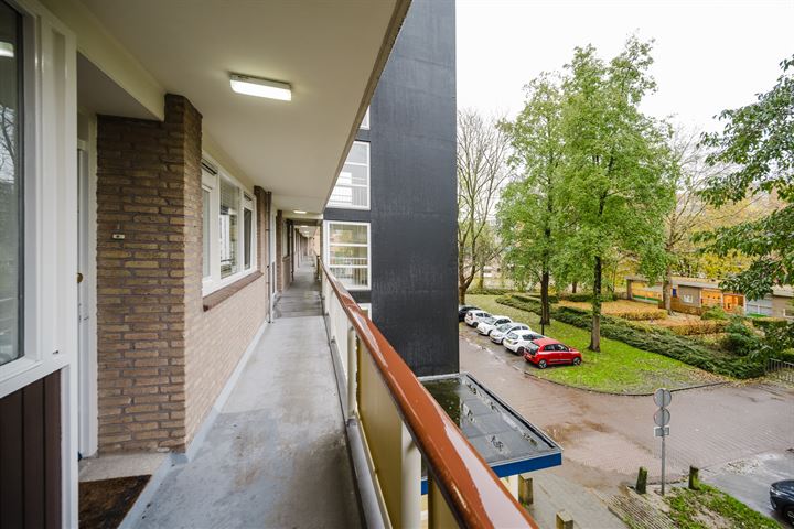 Bekijk foto 10 van Toon Verheystraat 13