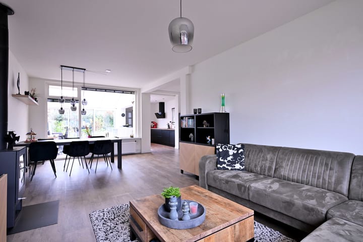 Foto 7 van Johan de Wittstraat 7