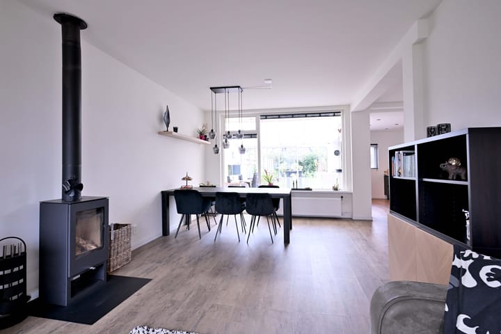 Foto 8 van Johan de Wittstraat 7