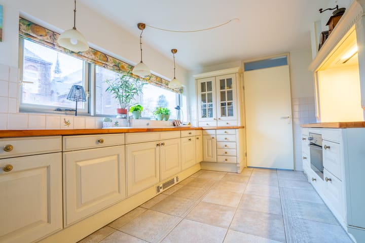 Foto 18 van Loeffenstraat 30