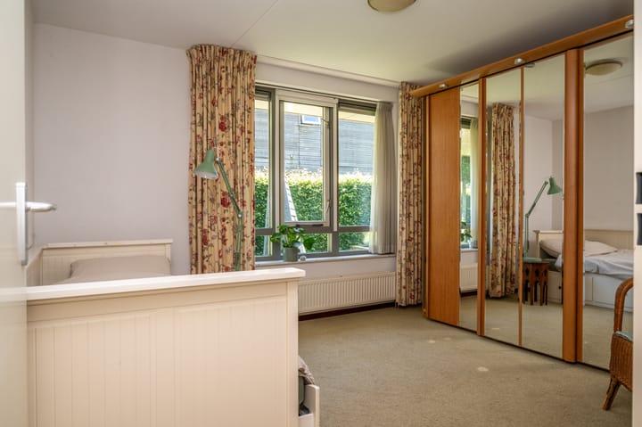 Foto 35 van Loeffenstraat 30