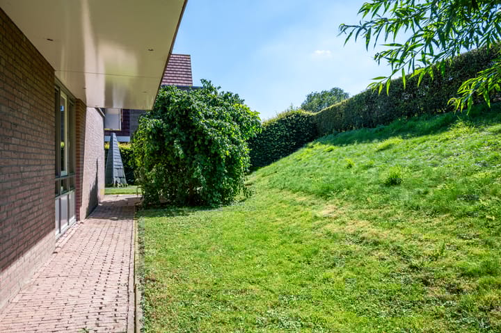 Foto 48 van Loeffenstraat 30