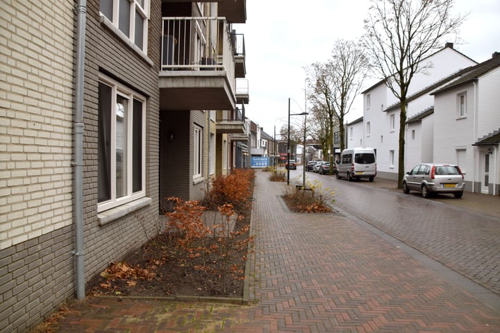 View photo 6 of Smidstraat 121