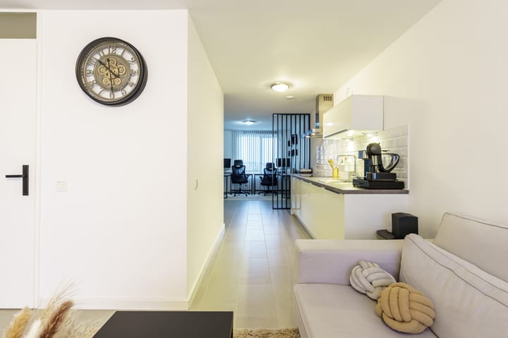 Photo 8 of Laan van Wateringse Veld 1051