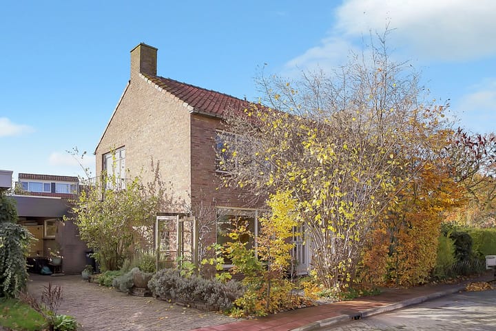 Foto 2 van Anjerlaan 4