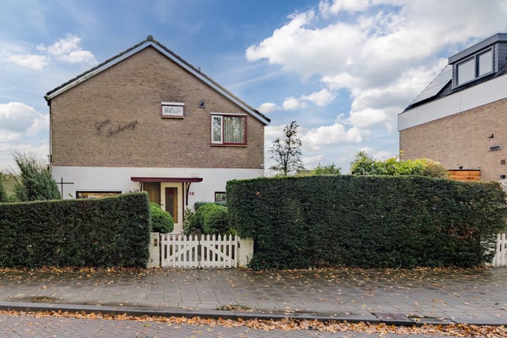 Foto 2 van Van Riebeekstraat 18