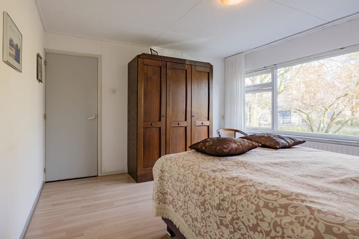 Foto 28 van Van Riebeekstraat 18