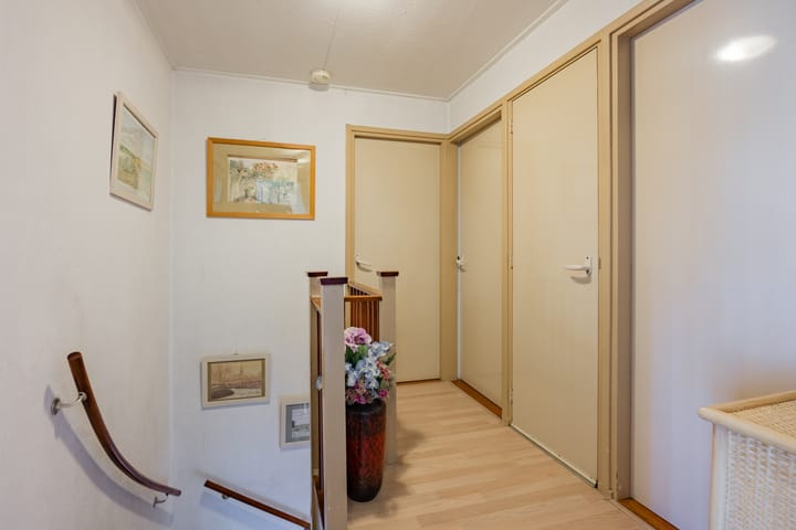 Foto 33 van Van Riebeekstraat 18