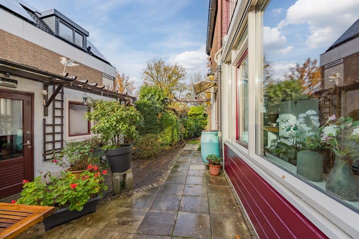 Foto 43 van Van Riebeekstraat 18