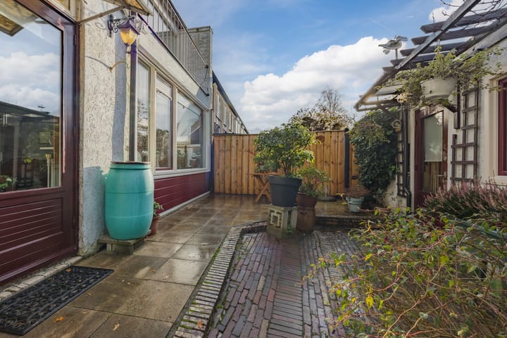 Foto 44 van Van Riebeekstraat 18