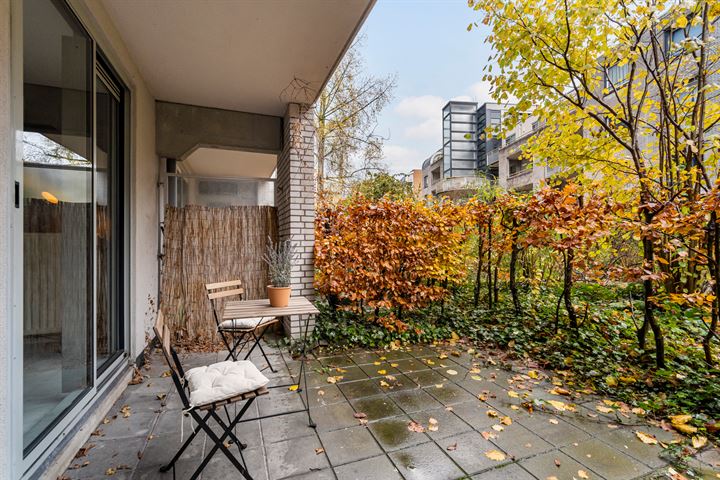 View photo 46 of Arthur van Schendelstraat 151