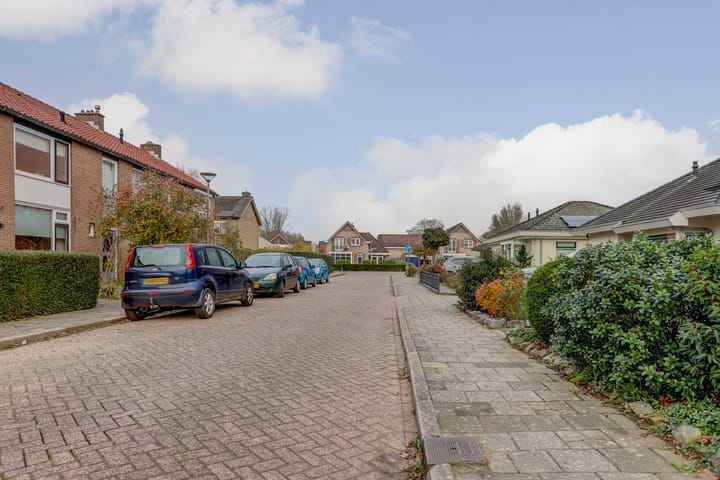 Photo 8 of Prinses Irenestraat 9