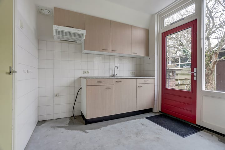 Photo 13 of Prinses Irenestraat 9