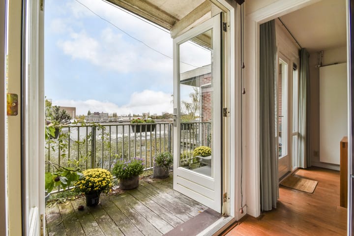 Foto 11 van Van Bossestraat 56-3