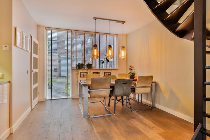 Foto 11 van Duinkerkenlaan 77