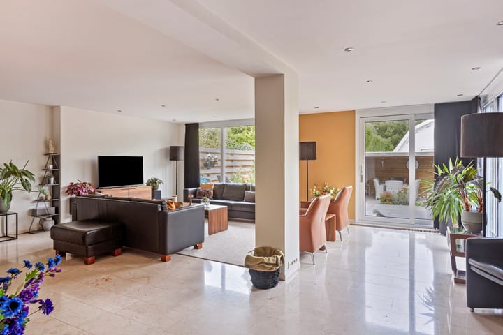 Photo 10 of Elvis Presleystraat 45