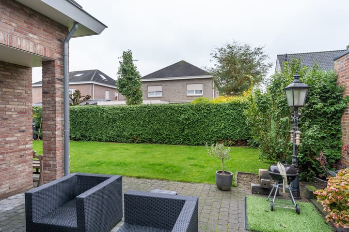 Photo 36 of Venkel 9