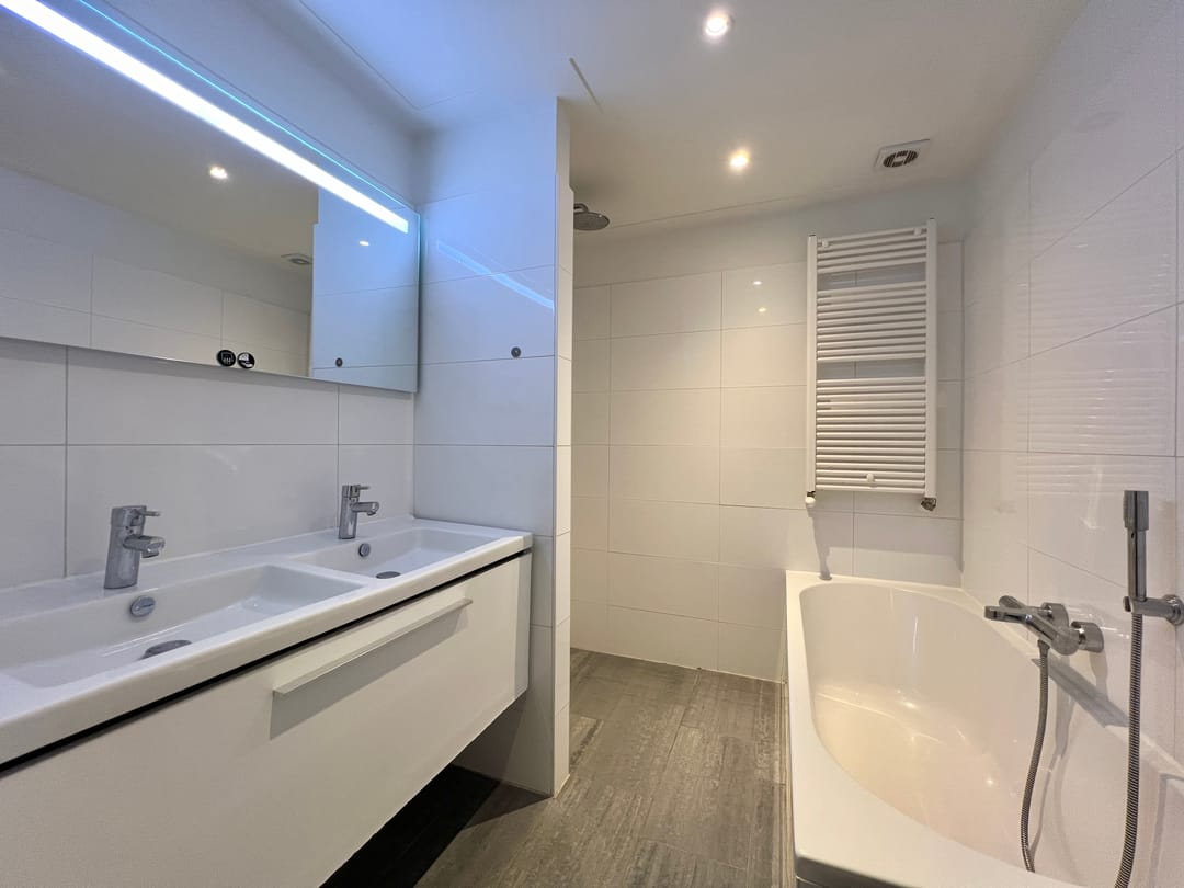 Photo 13 of Ruysdaelstraat 15-1