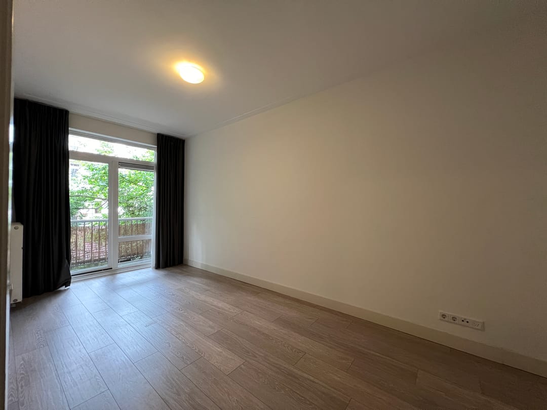 Photo 17 of Ruysdaelstraat 15-1