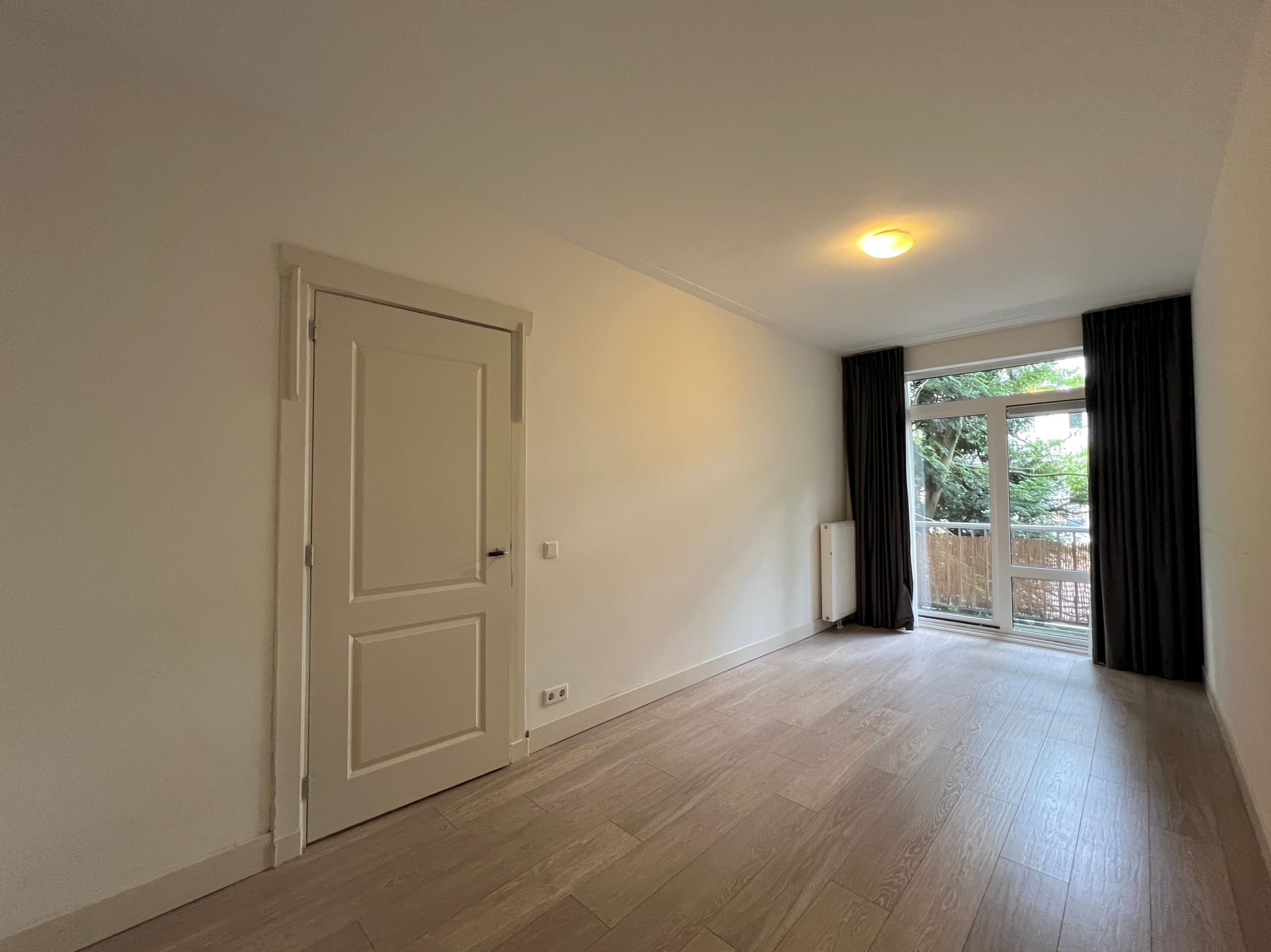 Photo 18 of Ruysdaelstraat 15-1