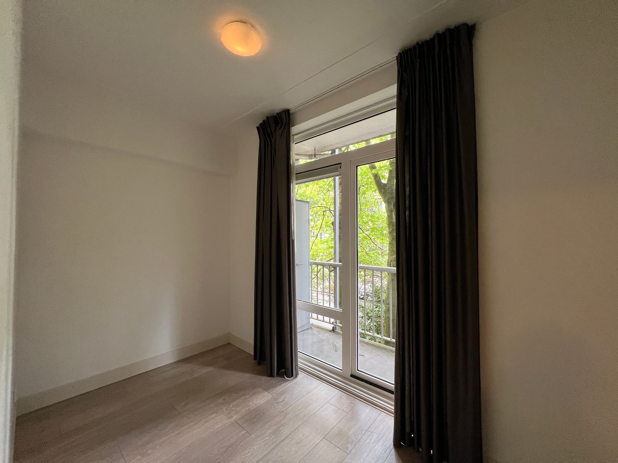 Photo 24 of Ruysdaelstraat 15-1