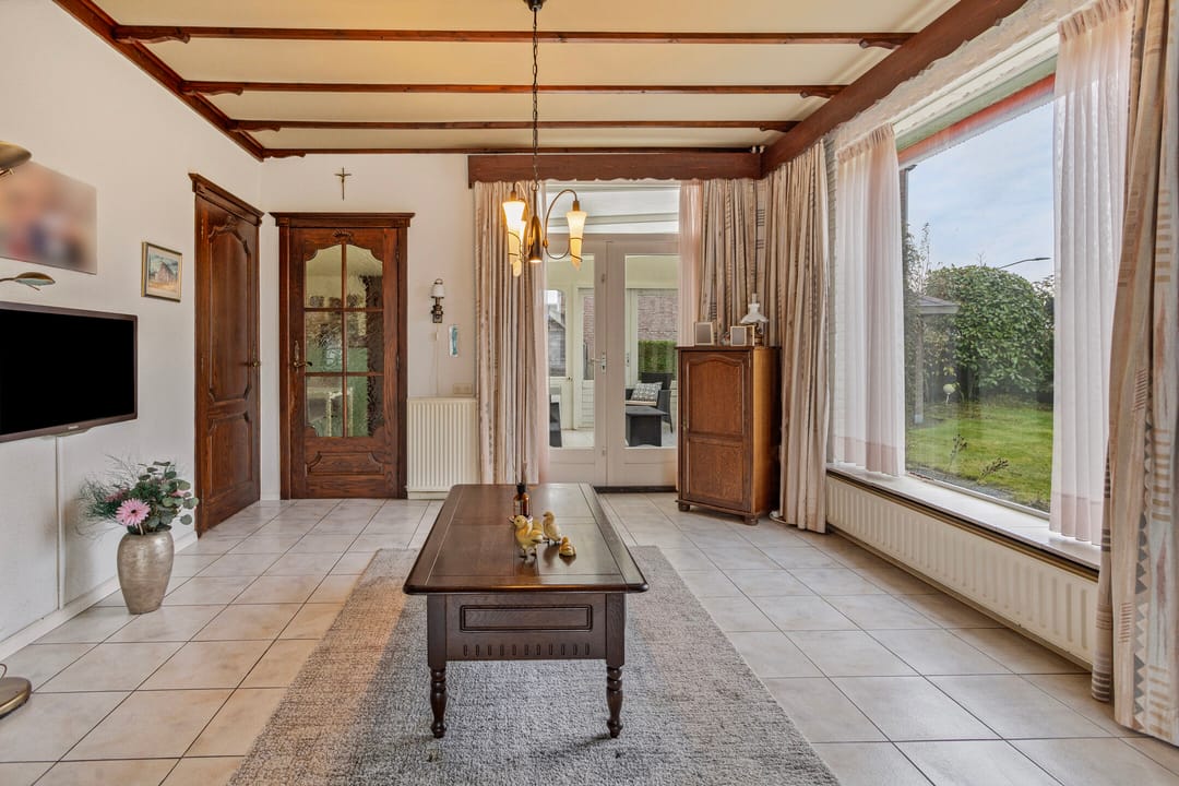 Photo 8 of Hazestraat 57