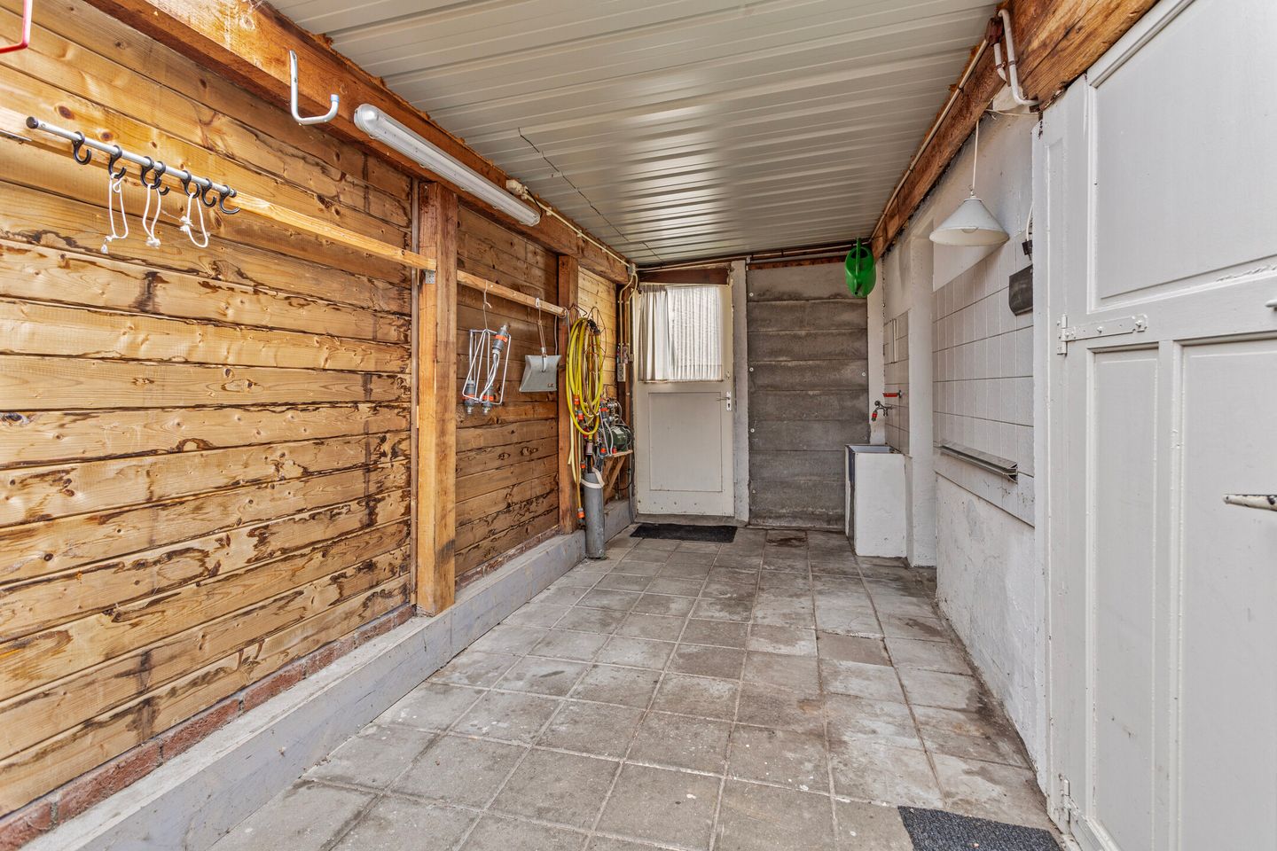 Photo 25 of Hazestraat 57